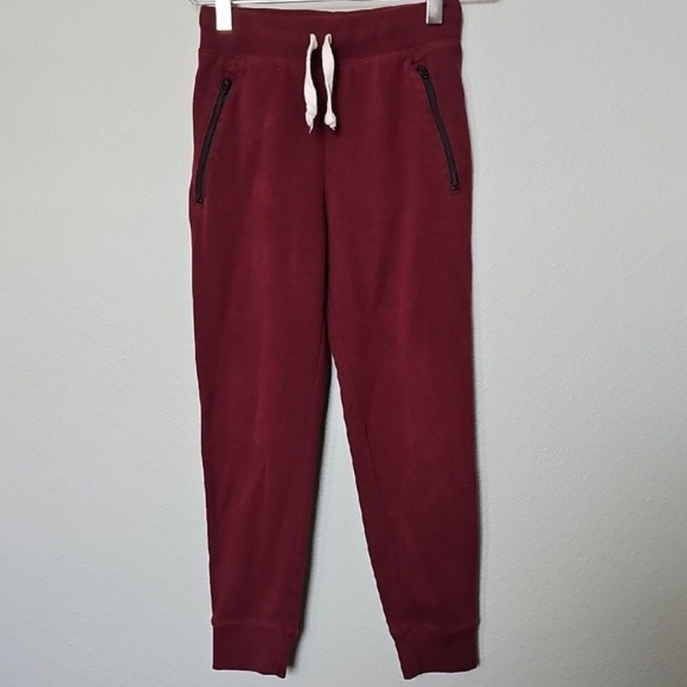TCP Burgundy Jogger Pants Size Medium 7/8 Side Zipper Detail Fleece lined